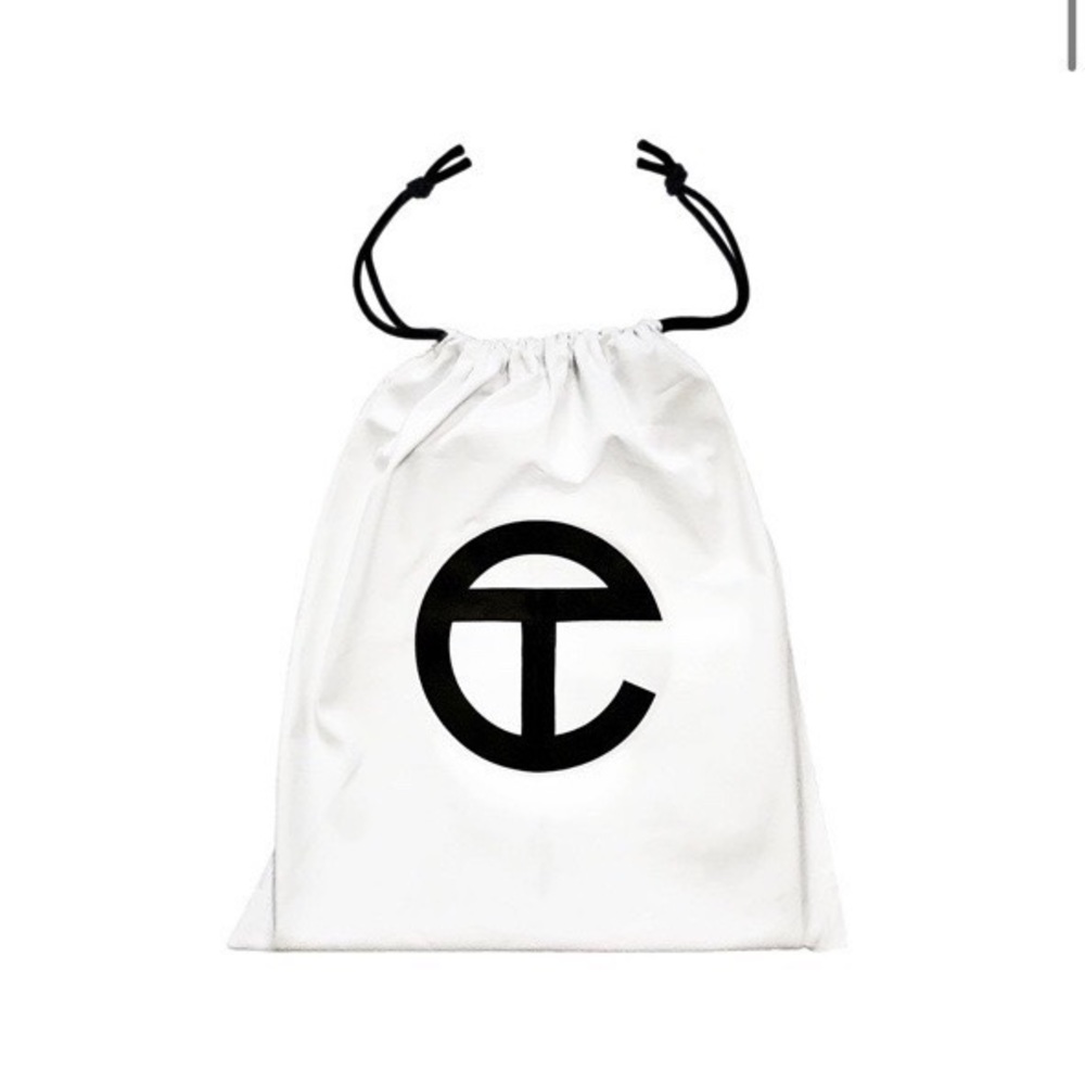 Medium Silver Telfar Bag - Picture 5 of 5